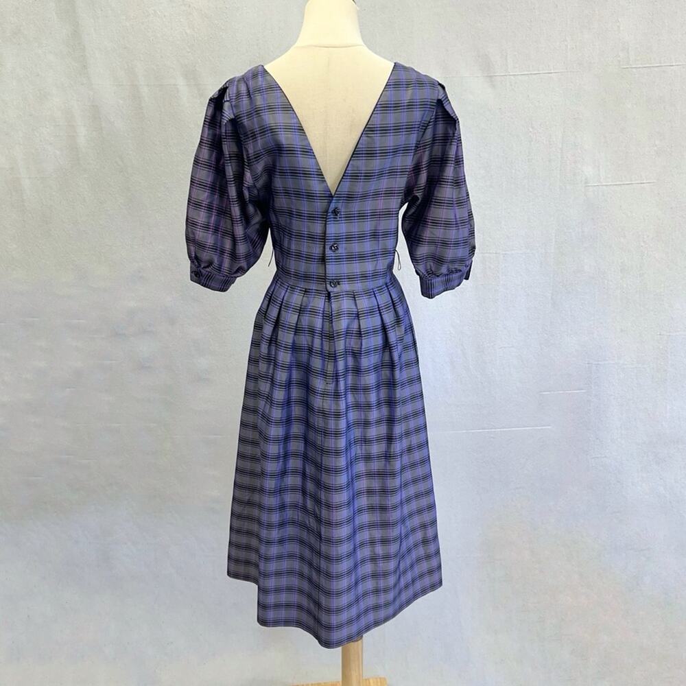 Lanz vintage 60s purple plaid taffeta a line dress below the knee size 9/10‎